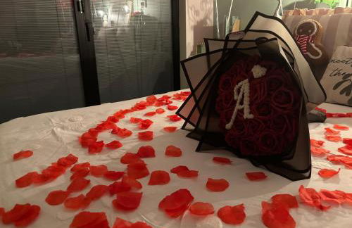 Little Woodlands Chalet with Private Garden & Hot Tub - Foto 6