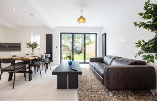 The Wilmslow House Free Parking - Close to Airport - Foto 12