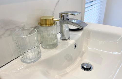 Luxury 2 Bed Apartment - Foto 11