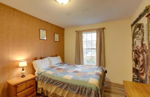 Riverside Country Cabin! Hot Springs Getaway - Foto 15