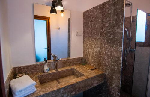 CASA NICOLE Naturaleza, Montañas y Piscina Privada en Alicante - Foto 33