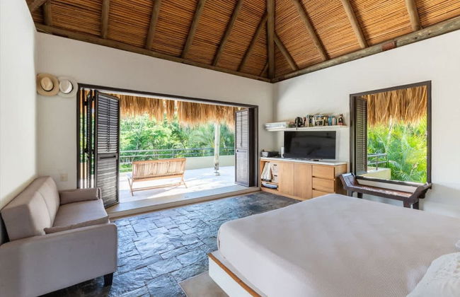 w Lovely 4BR Villa at Mesa de Yeguas - Photo 27