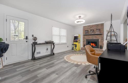 Big Modern Family Home On 1 Acre Land w Firepit & Grill - Foto 32