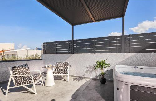 Grey Stones Villa with Heated Pool, by Estia - Foto 28