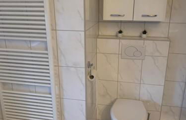 Großes Apartment Aschaffenburg 4 Schlafzimmer bis zu 10 Personen Mainpark Apartment Mainaschaff - Foto 65