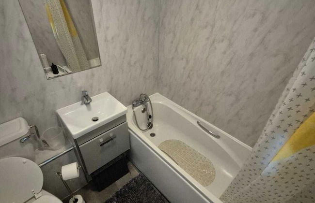 Enchanting Enfield Studio Free Parking - Foto 10