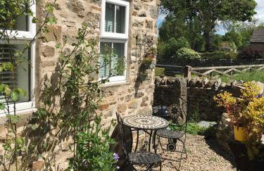 Holmlea Cottage - Photo 14