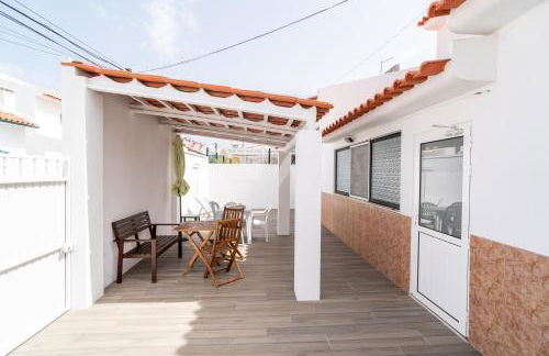 Nazare with Garden and Barbecue - Photo 4