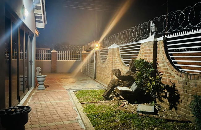 Lovely 3 bed in Selborne Park With Pool - 2234 - Foto 20