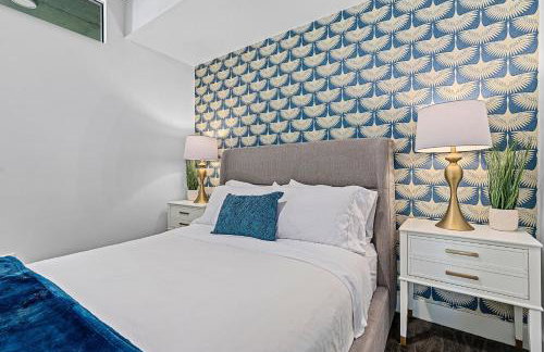 Downtown views! Amazing pool gym hottub Luxury apt - Foto 20