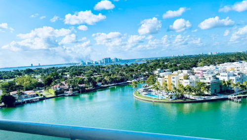 OCEAN BAY VIEWS 2Bdr 2Bath BEACH CONDO PARKING - Foto 2