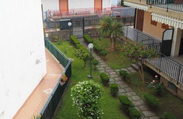 Casa Luce Santa Tecla Apartment - Foto 9