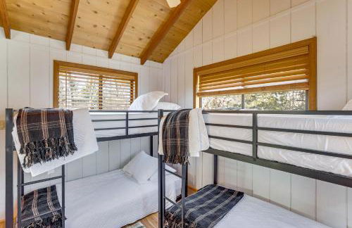 Hot Tub and Barrel Sauna! Lakefront Innsbrook Chalet - Foto 18