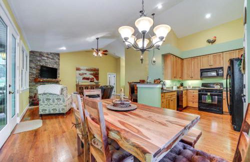 4 Mi to Lake Tuckasegee Home with Community Perks - Foto 7