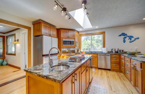 5 Mi to Schuss Mtn Family Getaway with Game Room - Foto 8