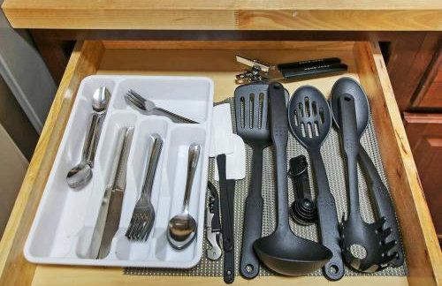 Chic & Fully Furnished 2BR Apartment - Roscoe 1 - Foto 7