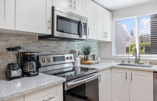 Modern Downtown Escape Sleeps 10 - Foto 24