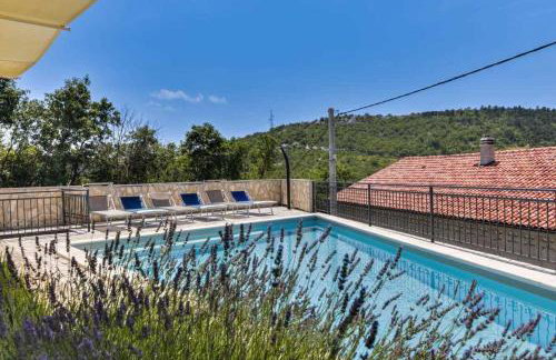 Villa with Pool by aneo travel - Foto 15
