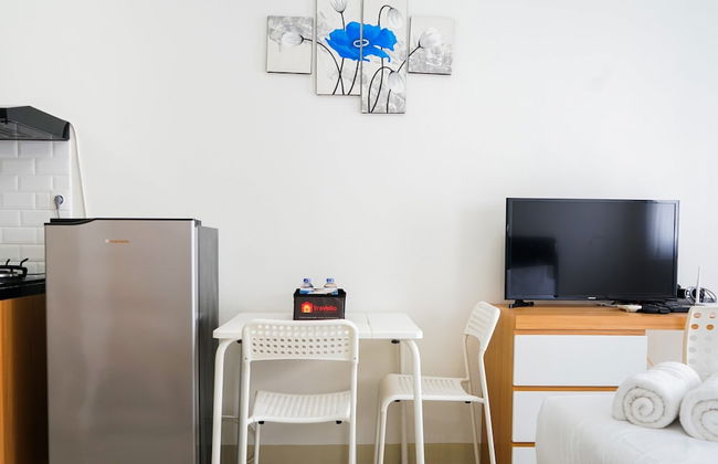 Homey Studio Signature Park Grande Apartment - Photo 3