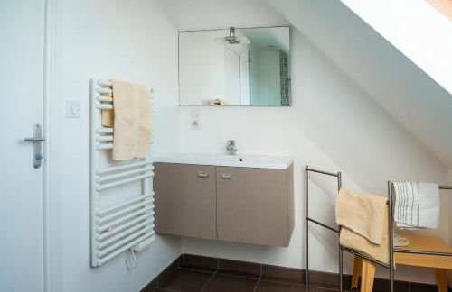 Tipoz'Immo - Belle Bretagne piscine chauffée - proche de la mer - wifi inclus - linge inclus et lits faits - jardin clos - animaux bienvenus - proche des commerces et des attractions touristiques - Foto 43