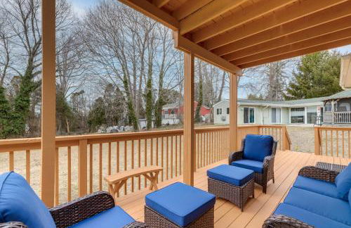 Walk to Eastern Point Beach Apt with Water View! - Foto 19