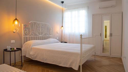 Chiocciola Apartment sul lungomare tremoli, con terrazza e parcheggio privato gratuito - Foto 4, wardrobe