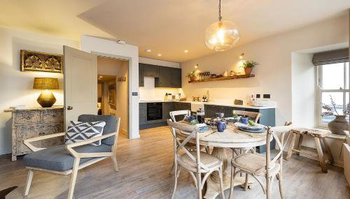 Solace - Photo 5, stove