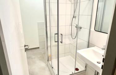 BIG New 7Rooms City Center APARTMENTS and Suites - Foto 79