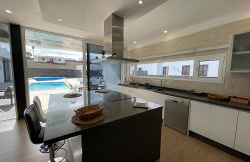 Eslanzarote Eco Villa Tony, heated pool, jacuzzi, Sat tv, Super wifi - Foto 24