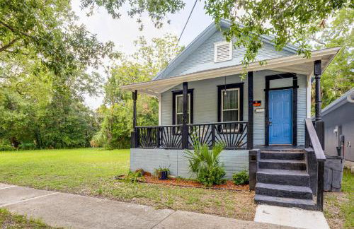 Less Than 1 Mi to EverBank Stadium Retreat with Yard! - Foto 23