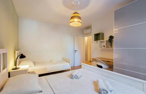 Peaceful Family Apartment with PRIVATE GARAGE Free Parking, Split - Foto 17