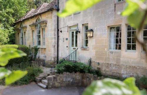 The New School Rooms - Beautiful, Georgian Apartment with Private Heated Pool and Hot Tub Sleeps 12 with Wifi and Parking near Bath - Foto 11