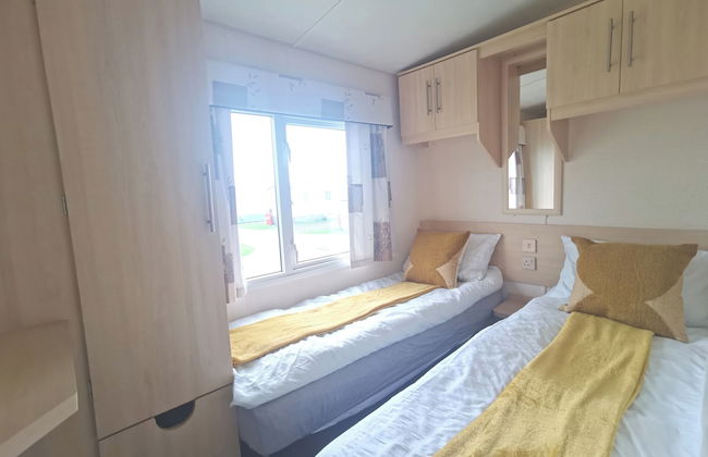 Snowdonia Holiday Sea Beach and Mountains View - Photo 5