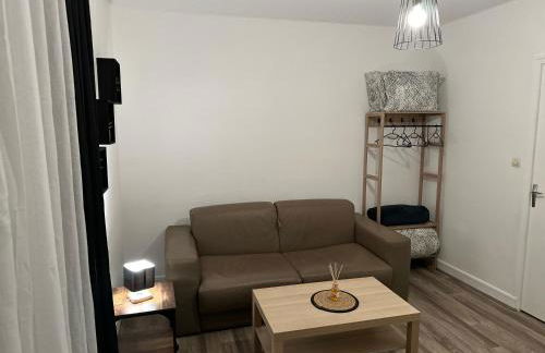 Studio meublé Florella proximité GARE-wifi - Foto 2