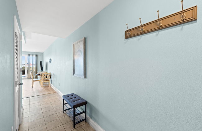 Laketown Wharf by Book That Condo - Foto 37