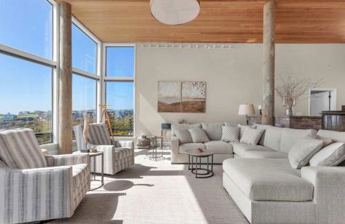 Expansive Ocean-View Retreat with Home Theatre & Spa - Foto 14