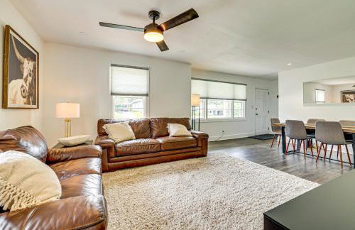 Families Welcome, Fenced Yard: Inviting Greer Home - Photo 8