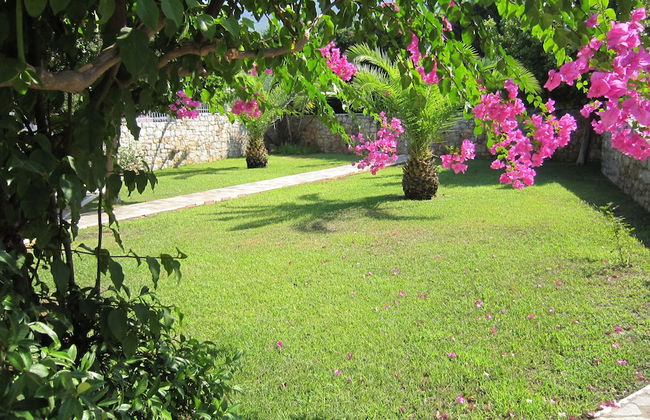 Messinian Blue SeaSide Villa - Photo 19