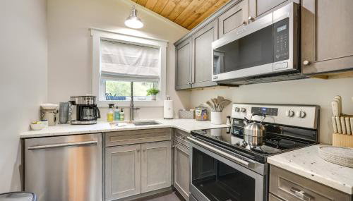 Waterfront Blue Spruce Small Home in Wildwood! - Foto 4