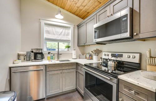 Waterfront Blue Spruce Small Home in Wildwood! - Foto 4