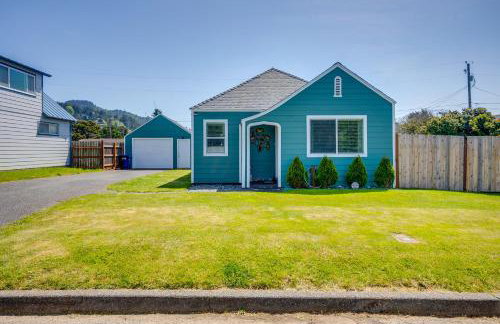 Walk to Gold Beach Charming Cottage with Yard! - Foto 1