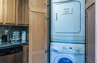 Water View, Best Area, 2 Bedrooms, WD, Jacuzzi Bath, New Carpet, Balcony, View, 825sf - Foto 11