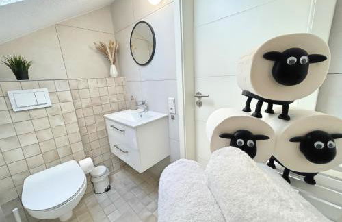 Basilisk Homes - in Grenzach-Wyhlen bei Basel - 4 x Moderne Fewos je 1bis2, 1bis4 oder 1bis6 Pers mit Küche und Balkon oder Terrasse - Parkplätze vorhanden - Foto 29