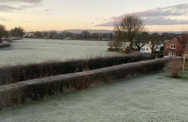 Wisteria Cottages are self catering cottages in a beautiful village location - Foto 21