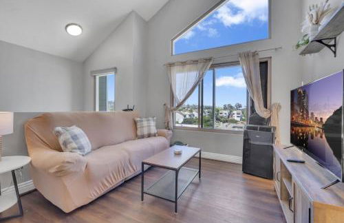 Point Loma 2BR Townhome w Parking in Prime Location - Foto 4