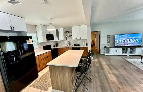 Siesta Beach Getaway - Minutes to Beach, Shops, Dining - Foto 10