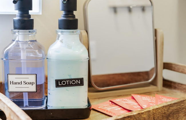 Stockyards- 4min Pet Friendly 3BR Luxe Gem - Foto 51