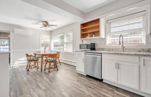 Spacious 2 bedroom home in Niles, Illinois with office, full kitchen and 2 baths - Foto 15