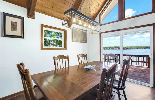 Boondock Bliss - Lakefront, Private Dock Sleeps 15! - Photo 22