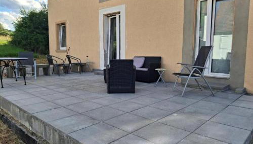 Erdgeschoss 75 m2 Großer Parkplatz WLAN Terrasse 30 m2 Übernachtung Unterkunft - Foto 3